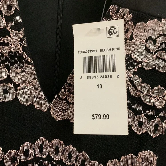 Connected apparel- dress - Picture 4 of 4